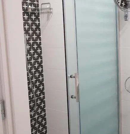 Odeon Готель 3*