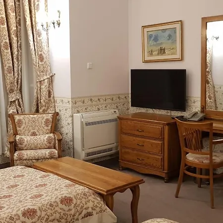 Hotel Odeon 3*